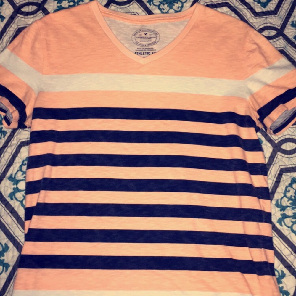 American Eagle shirt